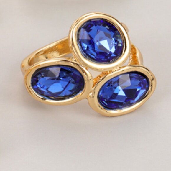 NEW Beautiful Bling Amethyst Crystal Gold Dipped Stretch Band Cocktail Ring - Picture 2 of 5